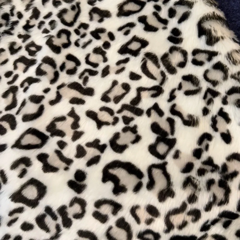 Collection XIIX Leopard Print Cape